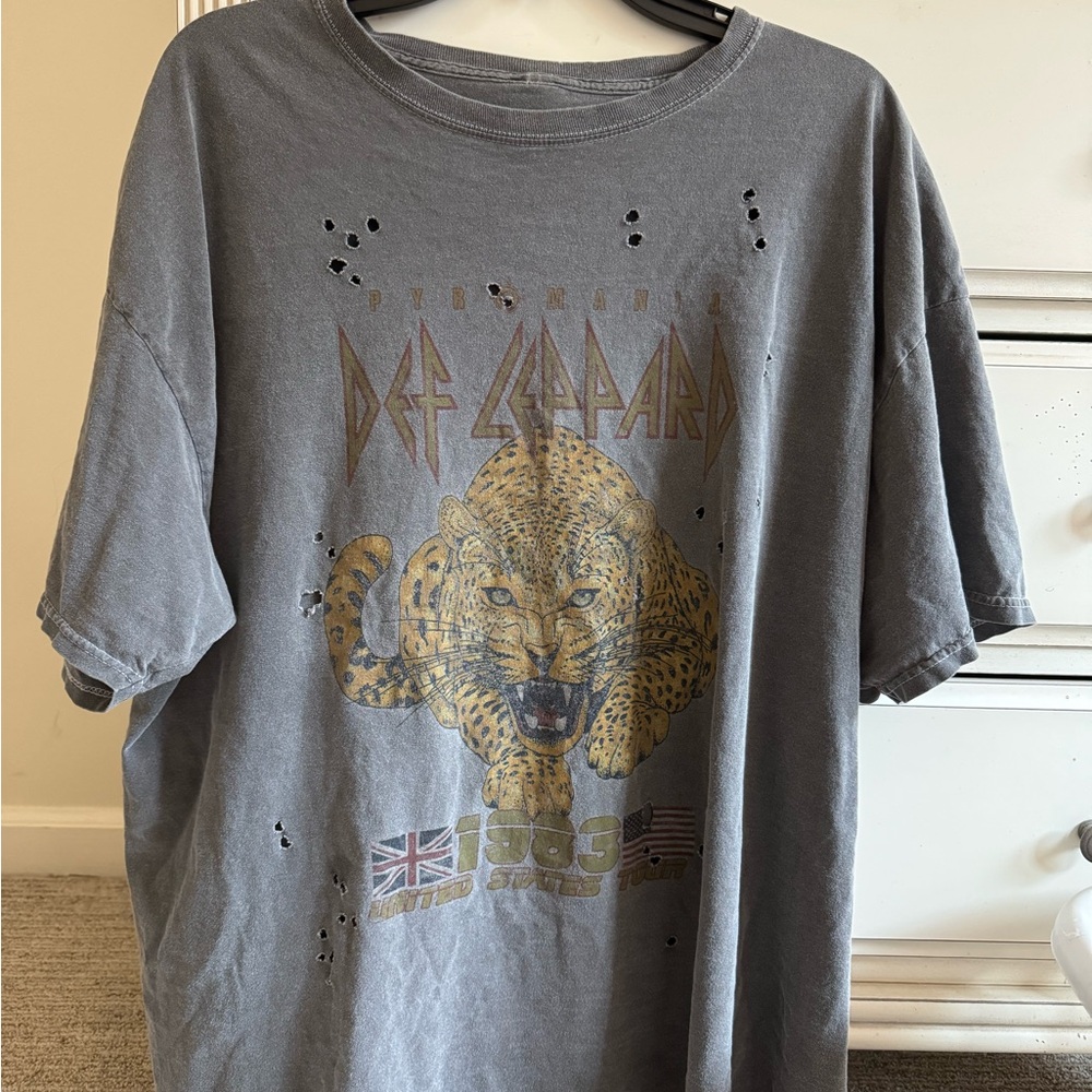 Def Leppard 1983 Graphic T-Shirt